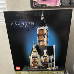 LEGO Creator Expert: Haunted House (10273)