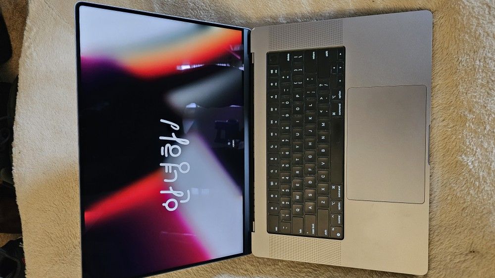 M1 Macbook Pro 16"