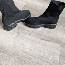 Women's Platform Non-slip Boots (Let Us Know What Size You Need)
