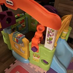 Little Tikes Garden Activity Center