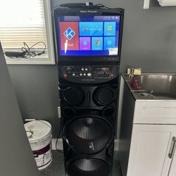 Karaoke Machine 