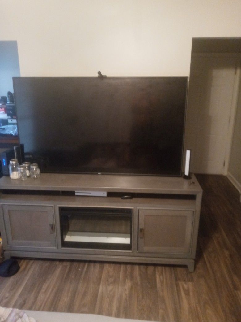 75inch smart Tv