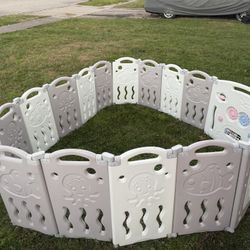  15 Piece Collapsible Baby Doodler Gate Play Pen