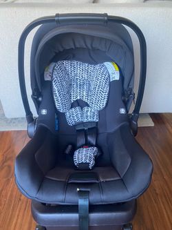 Pottery barn Nuna PIPA LX