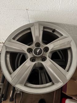 Mustang OEM wheels
