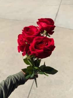 Red  Rose Flowers Artificial Real Touch 7 Rose Heads Per Bouquet