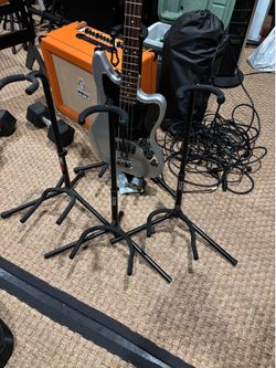 Guitar stands