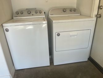 Whirlpool washer and dryer set