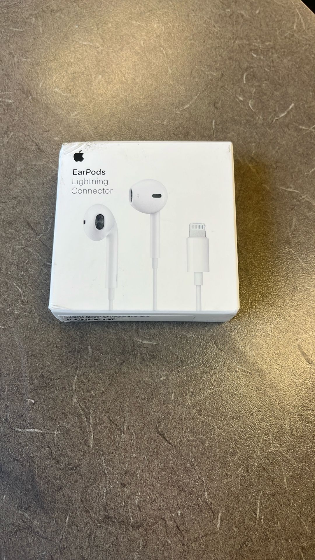 Apple Ear Pods Lightning Connector