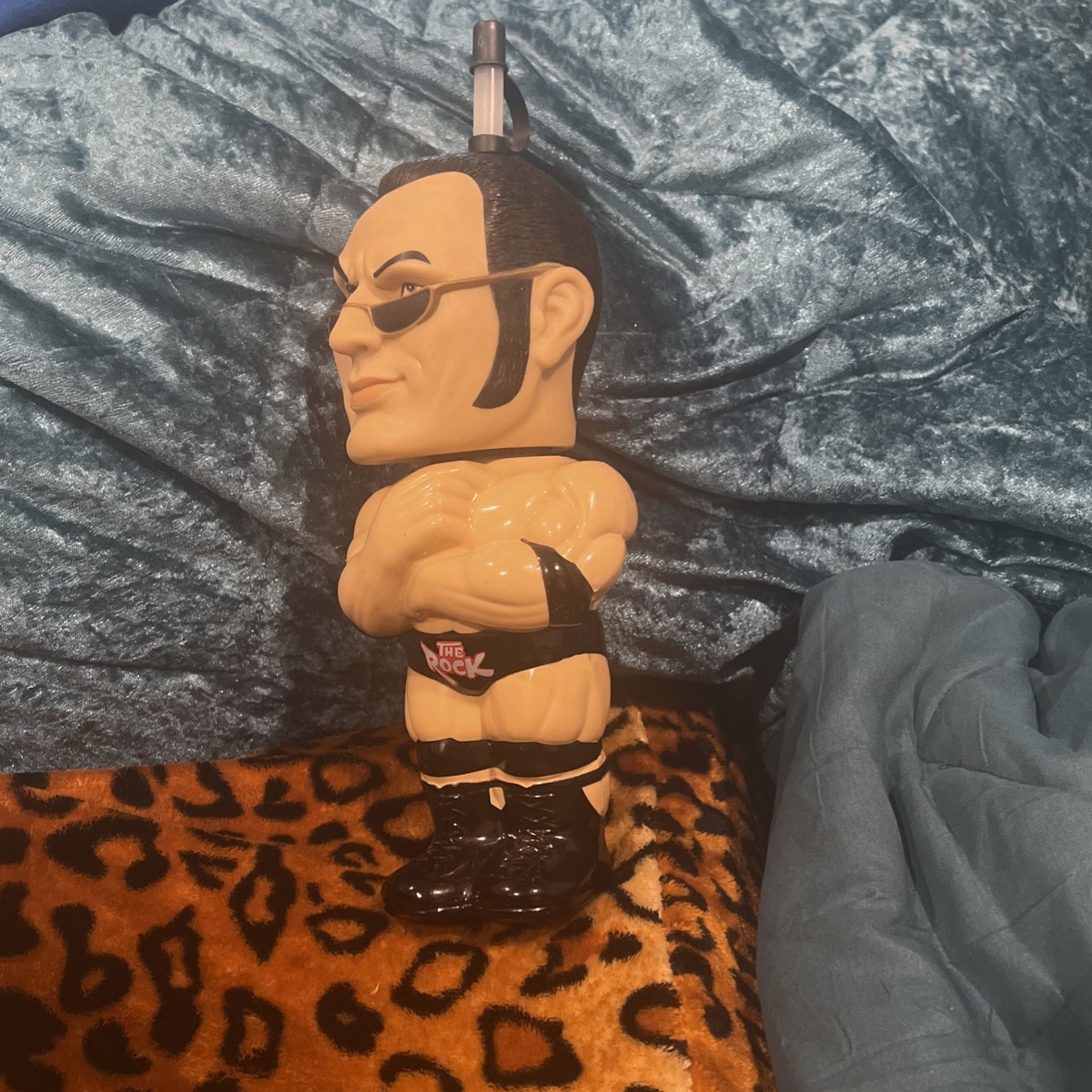 The Rock Ventage Water Bottle