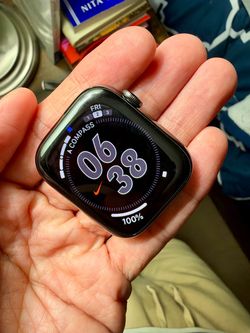 Apple Watch Series 8