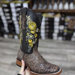 Women’s Western Boots 