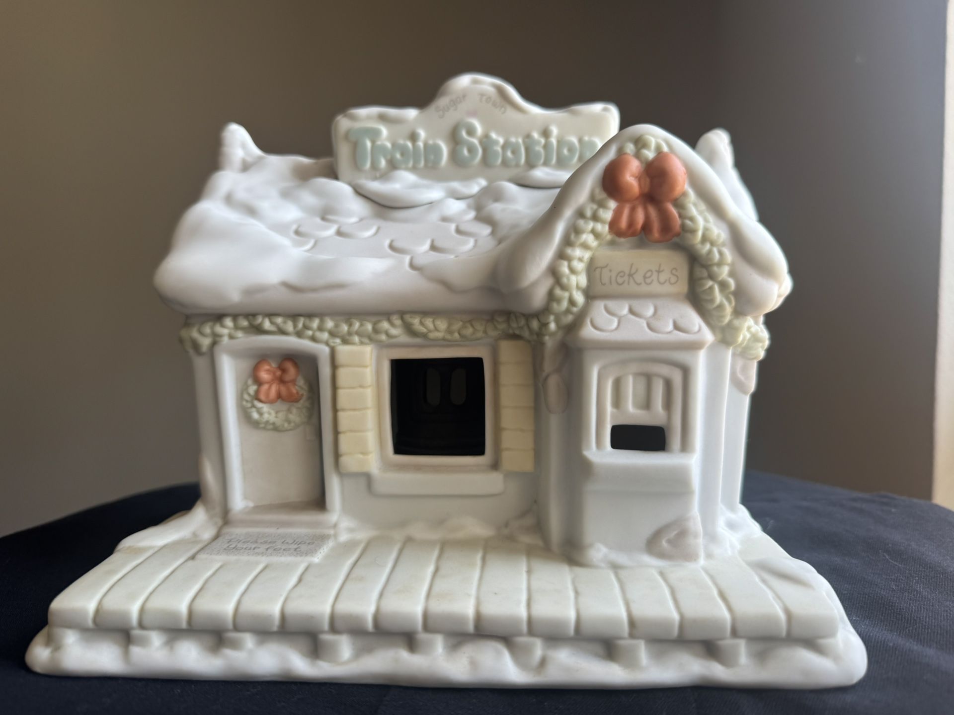 Precious moments Collectibles