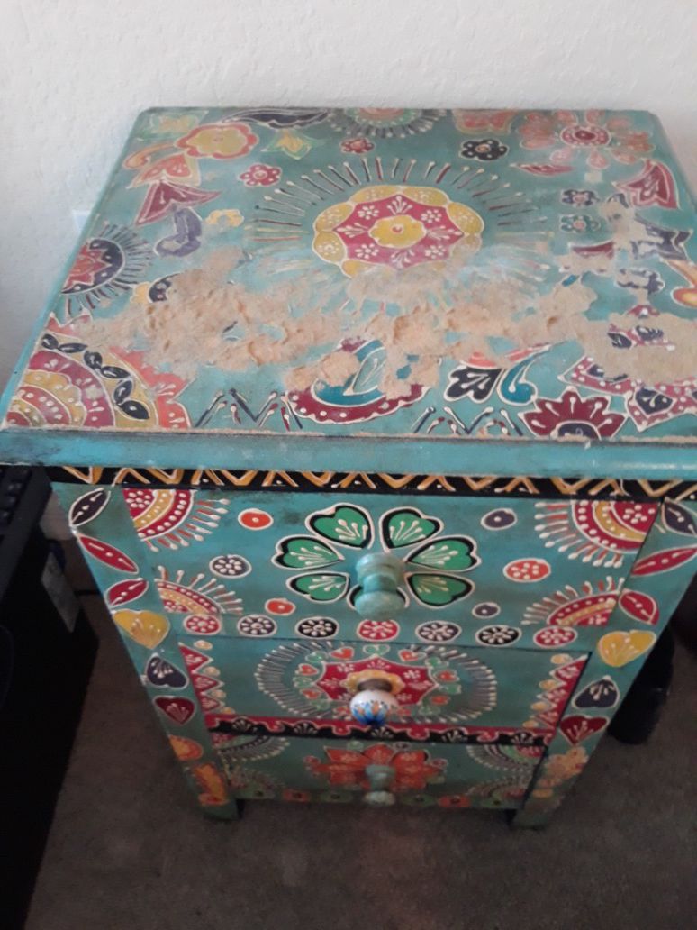 Hand painted Made in India end table Moving MAKE AN OFFER