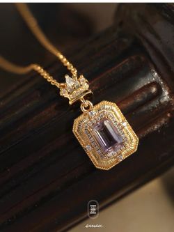 Vintake necklace