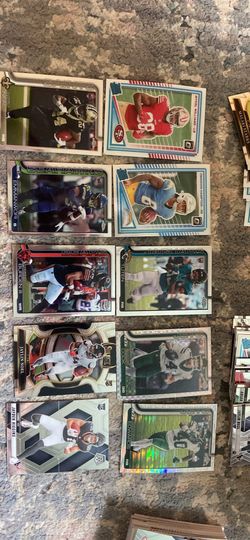 60 Football cards (40 2025 rookies) - base, various sets inc Topps Chrome