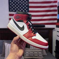 Jordan 1 Mid Chicago (2020) Brand New $135 Moving Selling A Lot of My Shoes Pick Up Only