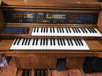 Lowrey organ limited edition parade model