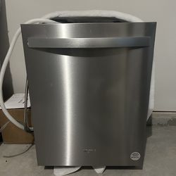 BRAND NEW - Whirlpool Dishwasher 