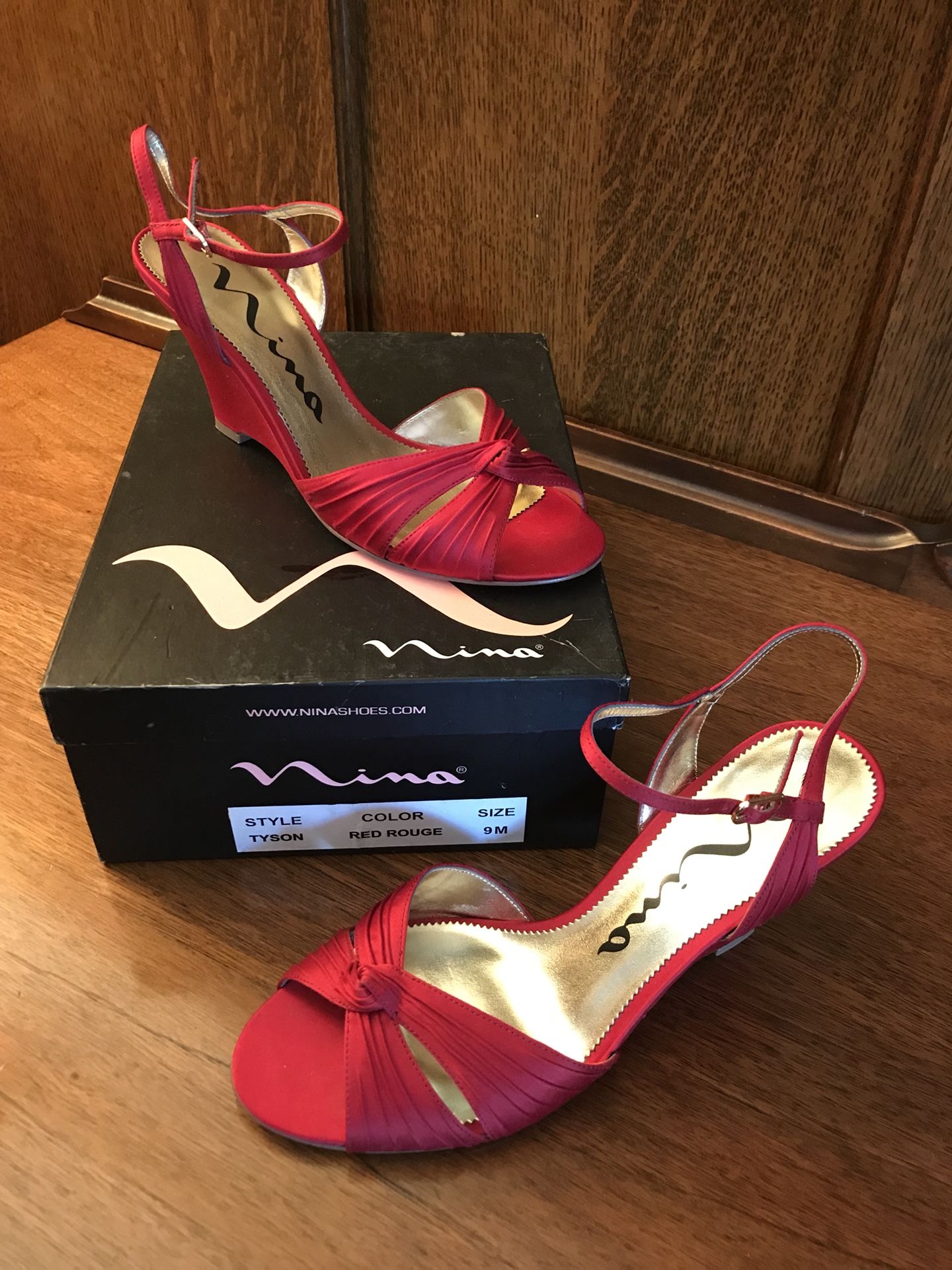 Nina Red Open Toe Heel in Size 9
