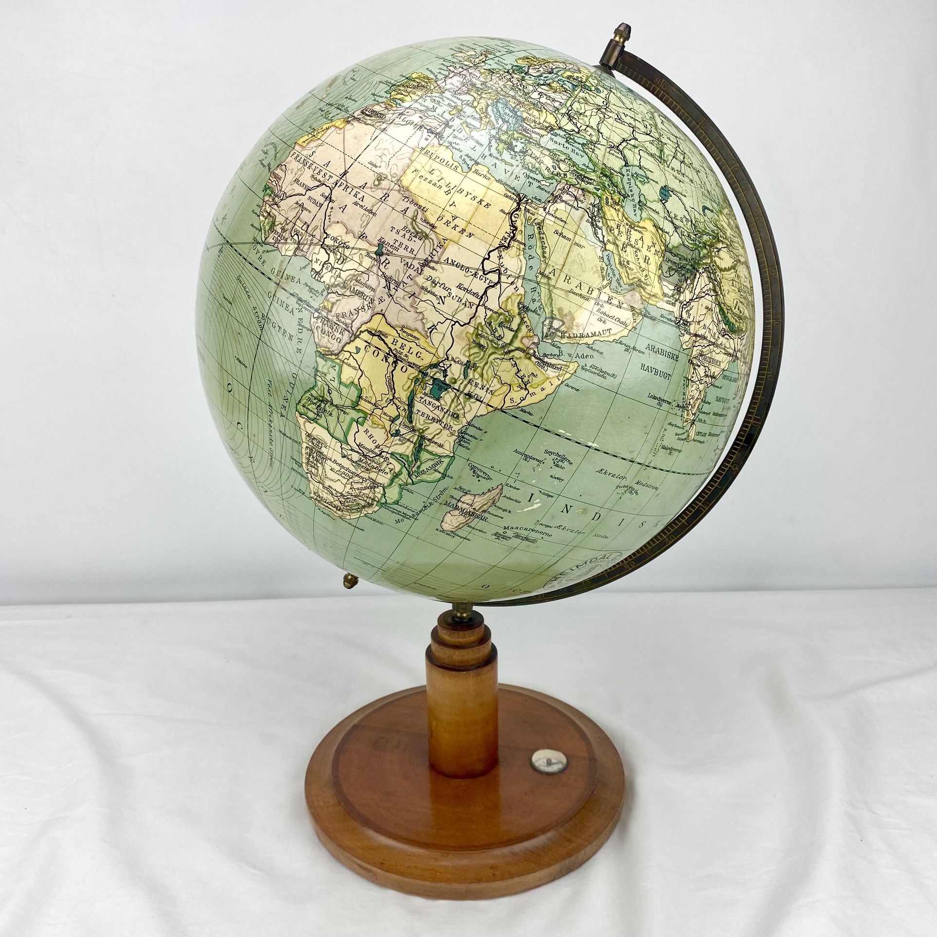 Extremely Rare Antique Norwegian 1920s Prewar Globe Heimdal Globus No. 34