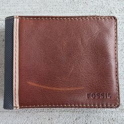 Fossil Leather Bifold Wallet Brown & Black – Model ML3309