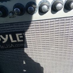 Pyle Amplifier 