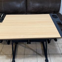 Art Desk