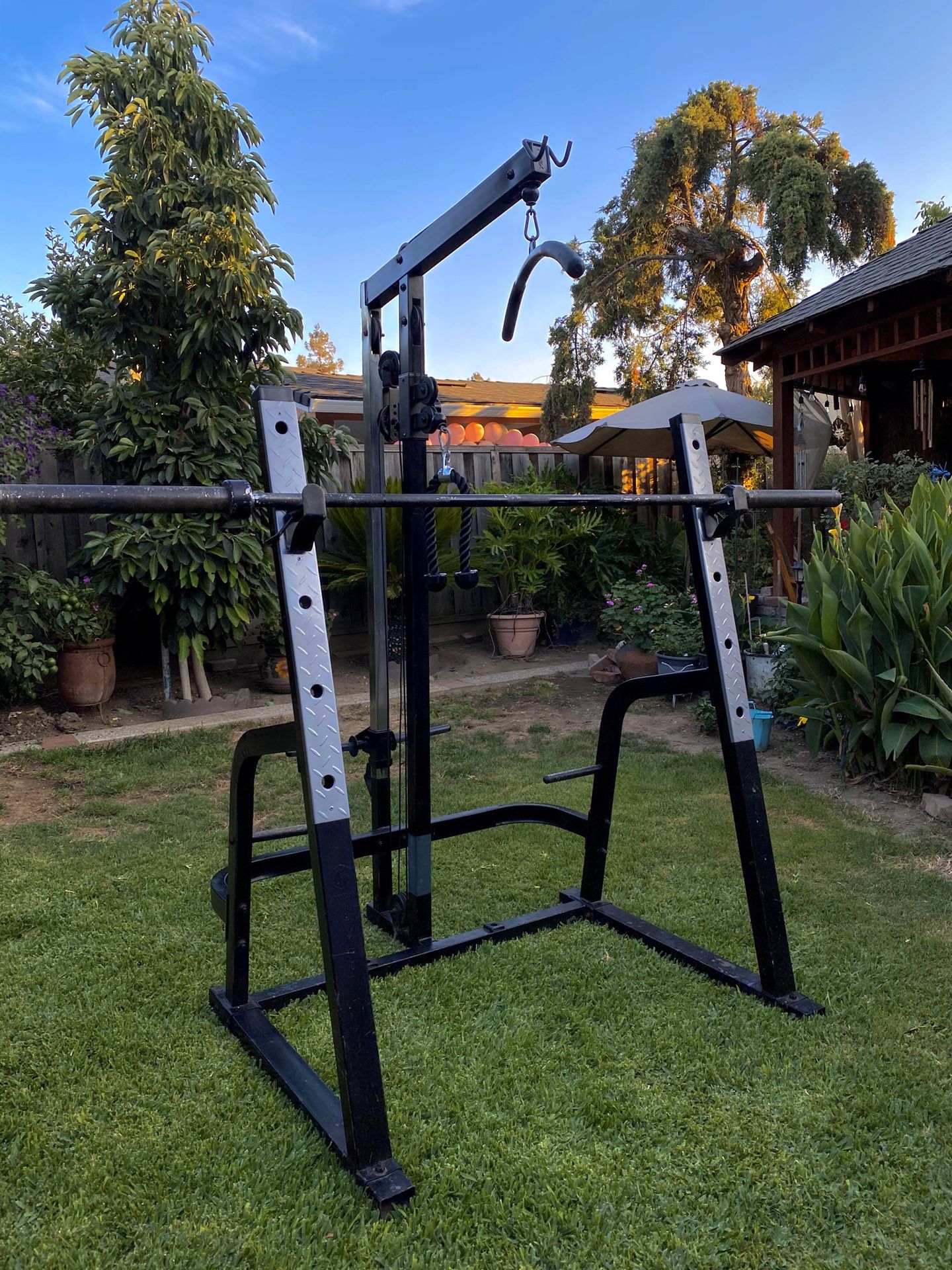 Squat Rack/ Bench Press/ Lat & Tricep Pulldown Home GYM