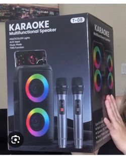 Karaoke speaker w/ mics