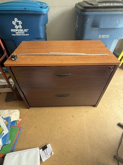 Cherrywood 2 Drawer Filing Cabinet with lock