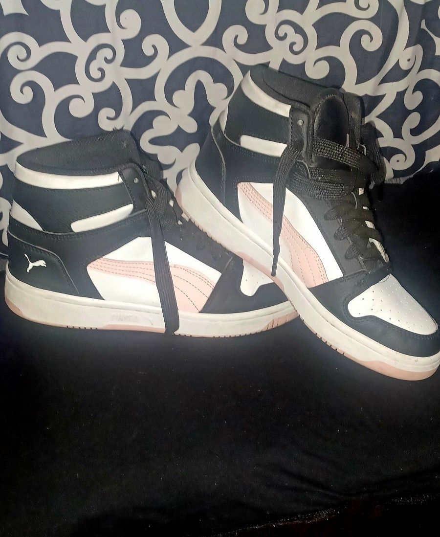 PUMAS 8.5 WOMENS