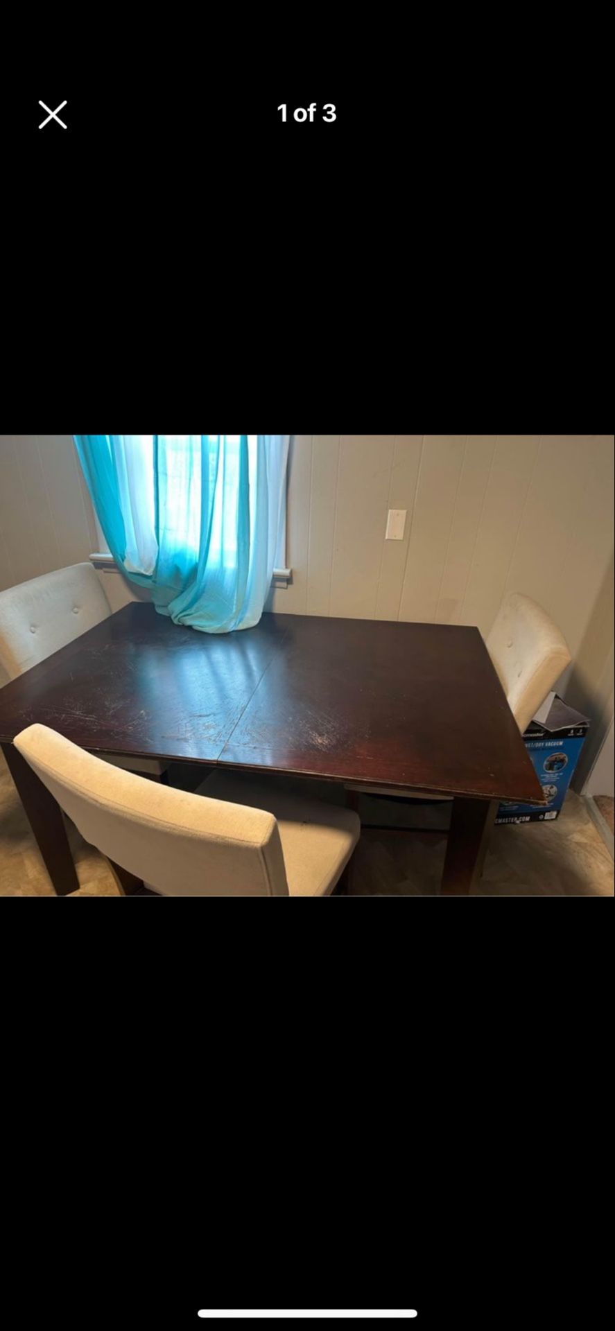 DINING TABLE W/4 CHAIRS