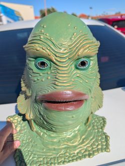 Creature from the Black Lagoon Gill-Man Rubber Mask Trick or Treat Studios