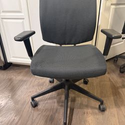 Rolling, Swivel, Seat Adjustable Desk Chairs