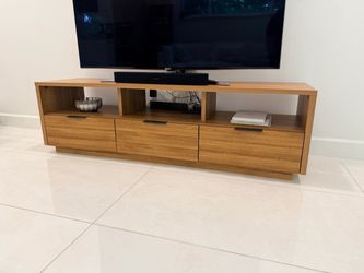 Mercury Row Posner 72” TV Stand / Media Console – Walnut Finish