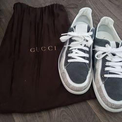 9.5 Gucci men's shoes.