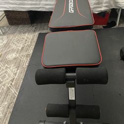 Adjustable Weight Bench 