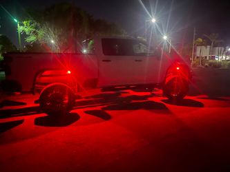 4 Pods RGB LED Rock Lights Offroad Music Wireless Bluetooth Control APP