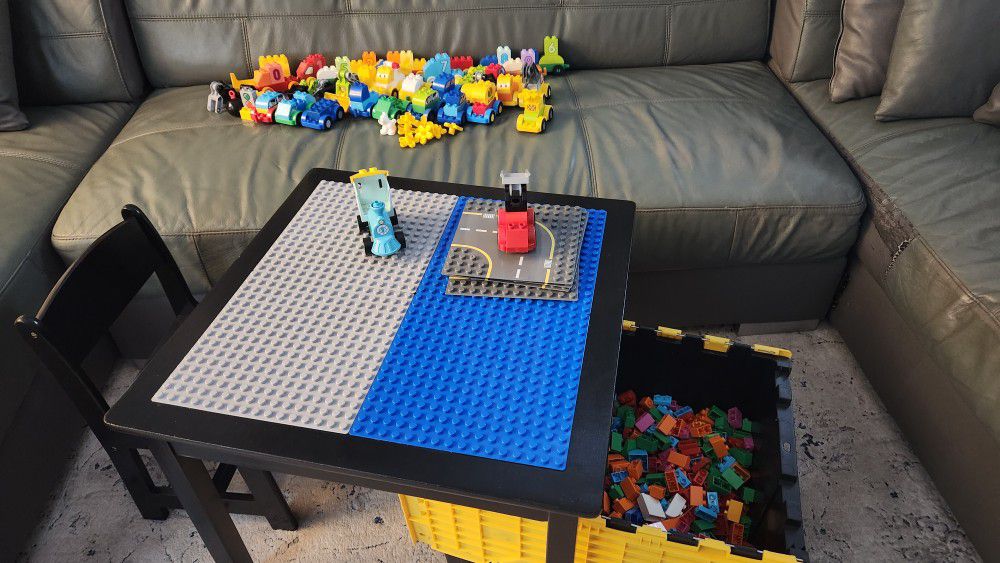 COMPLETE DUPLO SET With Tablea And Chair