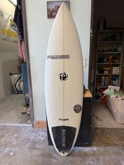 Promer “Bombshell” surfboard 28L