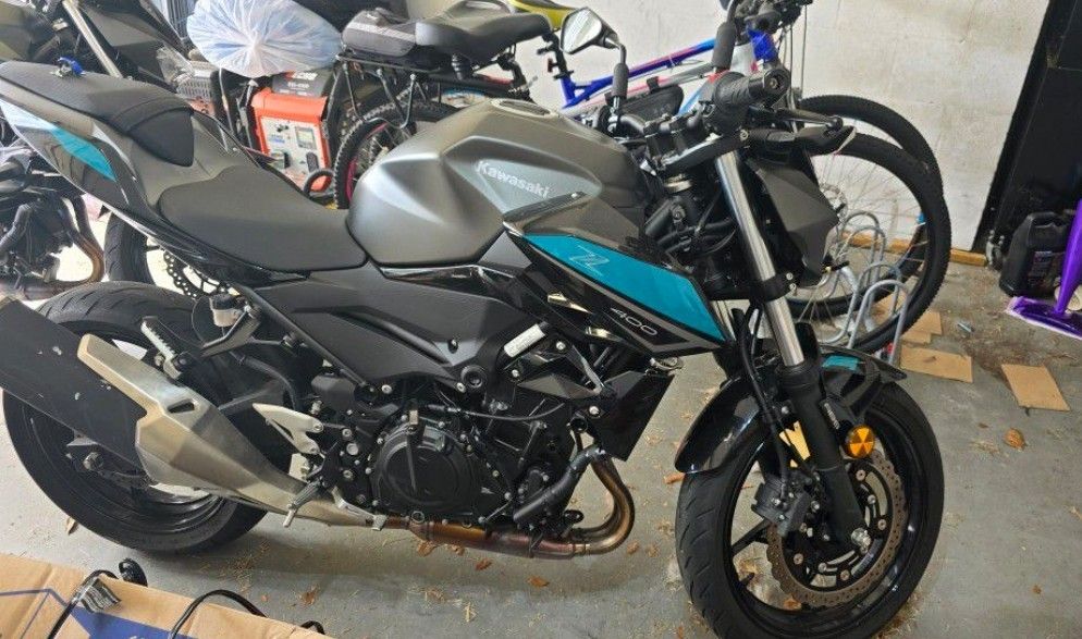 2023 Kawasaki Z400