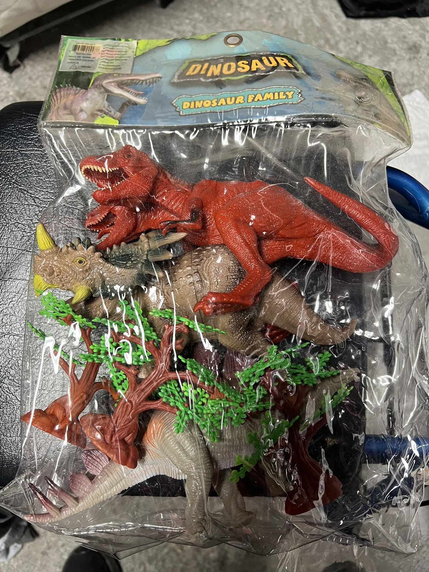 10 dollars new playset toy