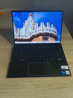 Dell Vostro 13 5310 – i5-11320H / 8GB RAM / 256GB SSD
