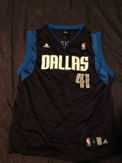 (Dirk Nowitzki) Mavs Jersey