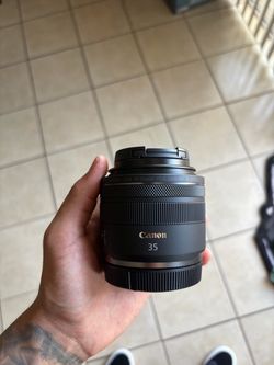 Canon rf 35mm 1.8 macro lens
