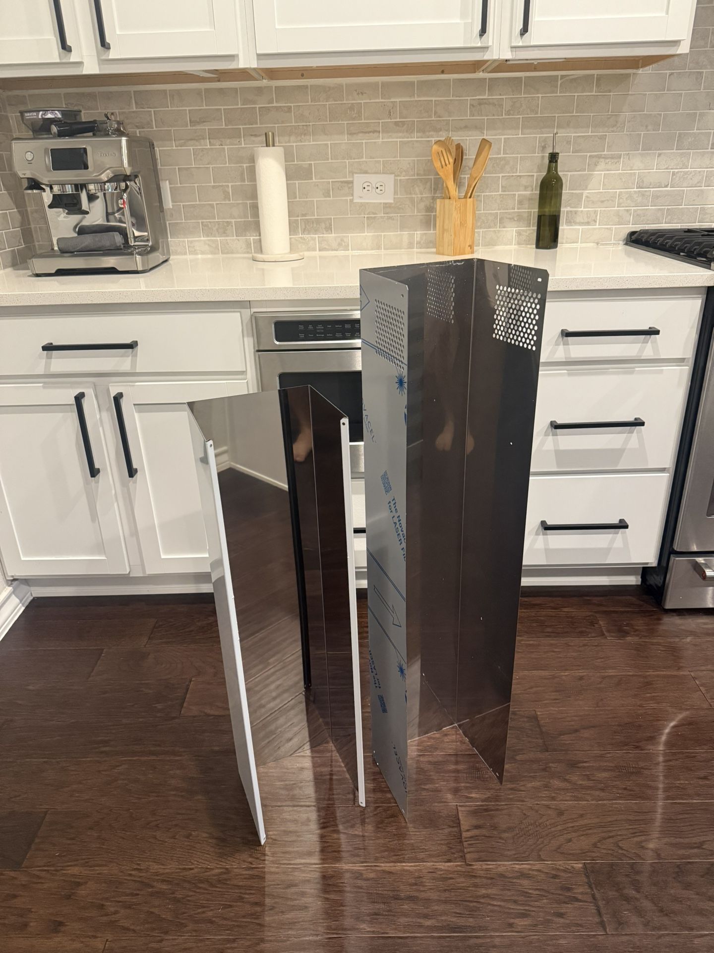 Vent Hood Chimney Extension Whirlpool & Kitchenaid for Sale in San
