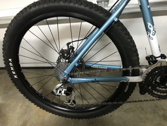 Novara bonita 2025 mountain bike price