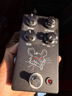 JHS PackRat distortion pedal