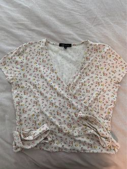 XL white flower top